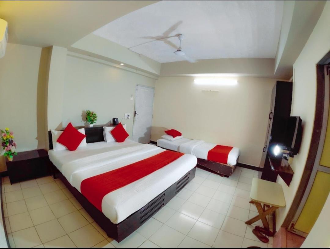 Hotel Harmony Jāmnagar Екстериор снимка